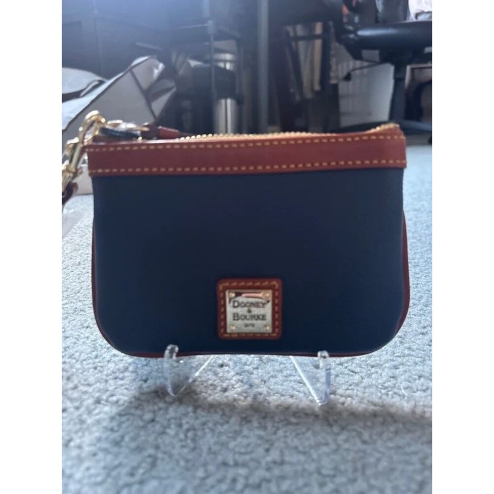 Dooney & Bourke Pebble Grain Leather Wristlet Blue Wallet Zip Clutch